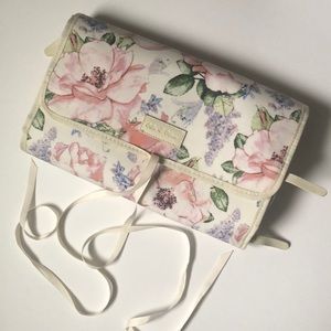 NWOT Ollie & Olivia Travel Makeup Pouch